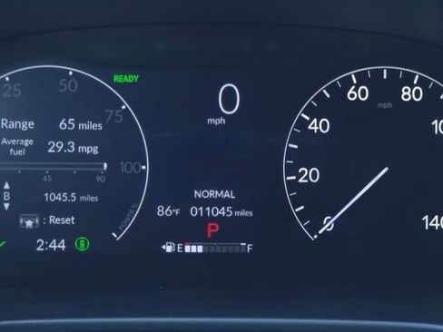 Certified 2025 Honda CR-V Sport Touring image 31