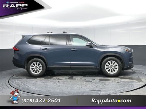 Used 2024 Toyota Grand Highlander XLE image 3