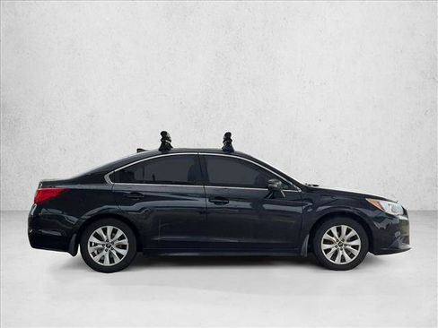 Used 2017 Subaru Legacy 2.5i Premium AWD/4WD image 3