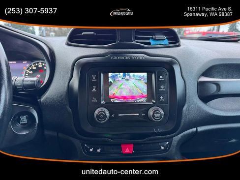 Used 2017 Jeep Renegade Limited image 14