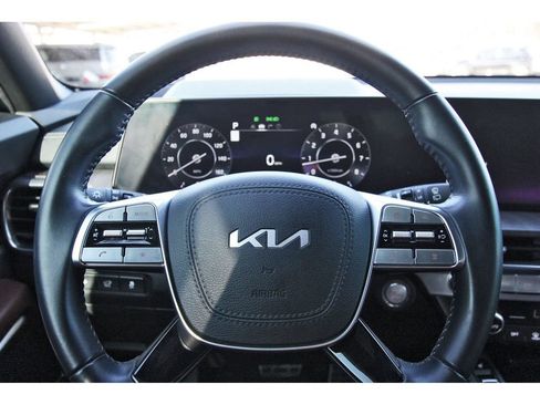 Used 2023 Kia Telluride SX FWD image 15