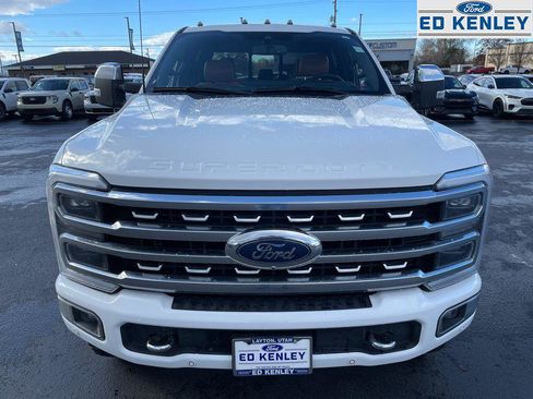 Used 2024 Ford F350 Platinum w/ Tremor Off-Road Package image 31