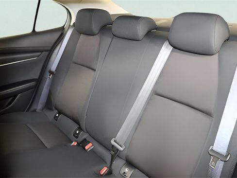 Used 2024 MAZDA MAZDA3 s image 19