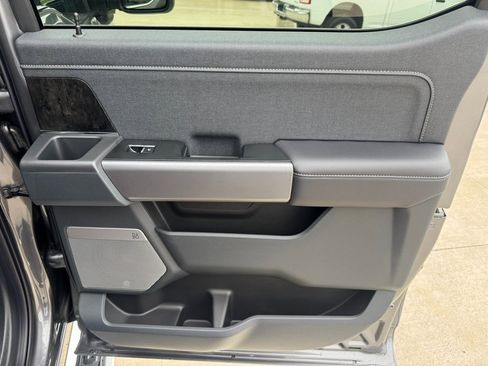 New 2025 Ford F350 Lariat w/ Chrome Package image 30