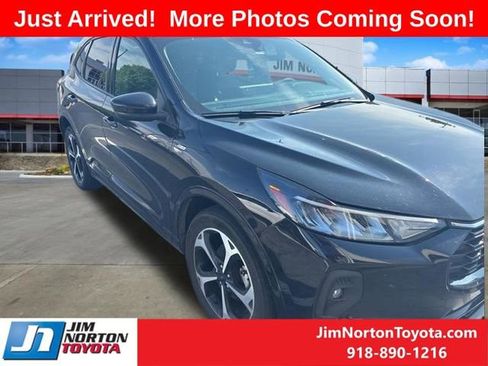 Used 2023 Ford Escape ST-Line Select w/ Tech Pack #2 AWD/4WD image 6