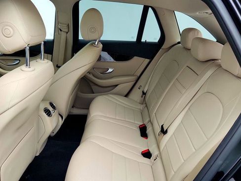 Used 2018 Mercedes-Benz GLC 300 4MATIC image 20