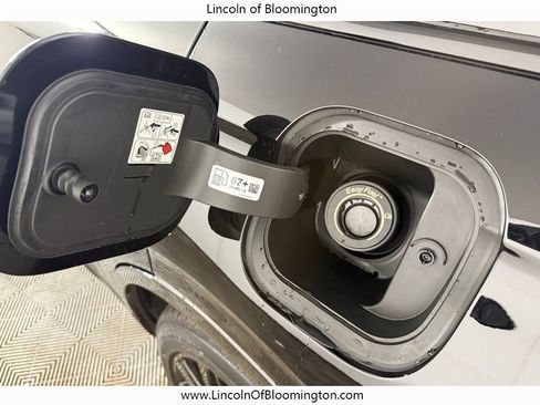 New 2026 Lincoln Corsair Premiere image 16