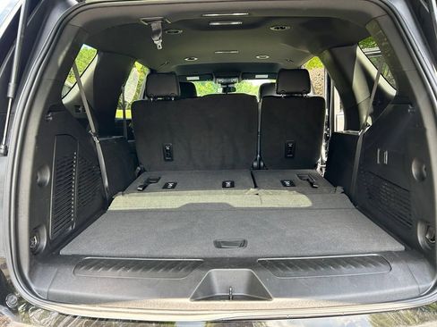 Used 2024 Chevrolet Tahoe LS RWD image 42