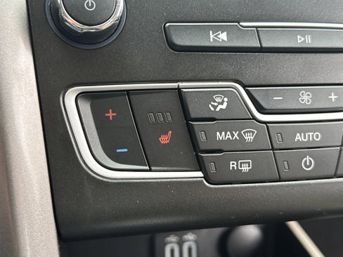 Used 2020 Ford Fusion SEL image 22