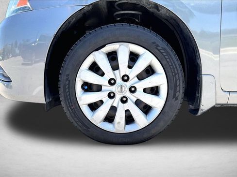 Used 2015 Nissan Sentra SV w/ Navigation Package FWD image 10