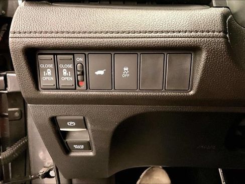 Used 2025 Honda Odyssey EX-L image 35
