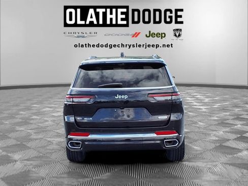 Used 2022 Jeep Grand Cherokee L Overland w/ Luxury Tech Group IV AWD/4WD image 29