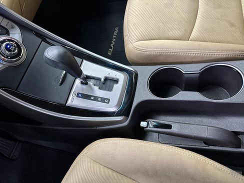 Used 2013 Hyundai Elantra GLS w/ Preferred Pkg image 27