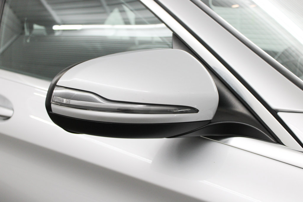 Used 2018 Mercedes-Benz C 300 Sedan image 13