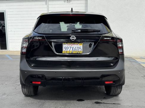 Used 2025 Nissan Kicks SV w/ Illumination Package FWD image 10
