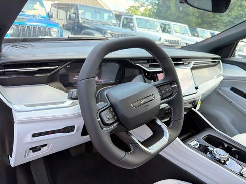New 2026 Jeep Cherokee Limited AWD/4WD image 8