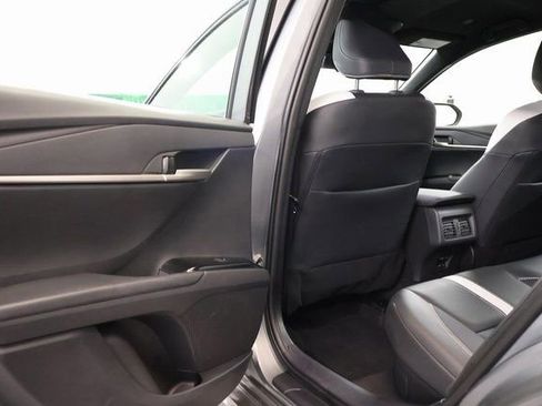 Used 2025 Toyota Camry SE image 29