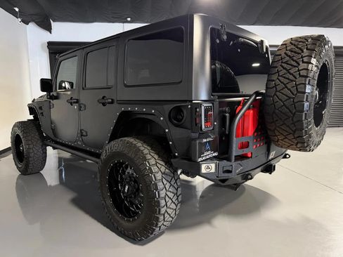 Used 2017 Jeep Wrangler Unlimited Sport w/ Quick Order Package 24S AWD/4WD image 6