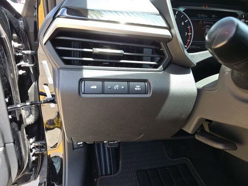 Used 2024 Nissan Altima 2.5 SR w/ SR Premium Package image 15