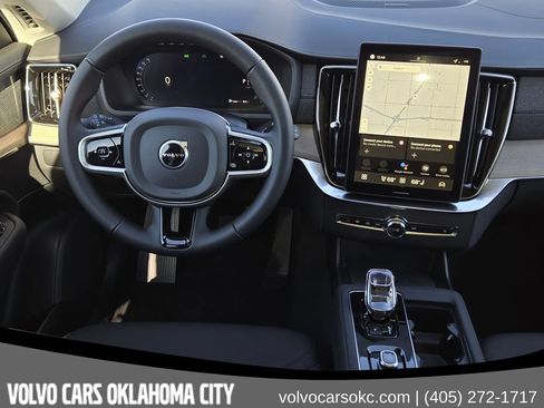 Used 2026 Volvo XC90 B6 Plus w/ Protection Package Premier AWD/4WD image 27