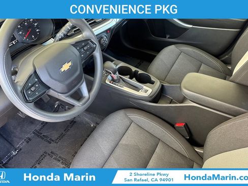 Used 2024 Chevrolet Trax LS w/ LS Convenience Package FWD image 11