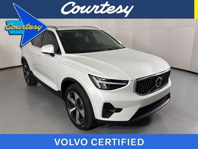 Used 2025 Volvo XC40 B5 Plus