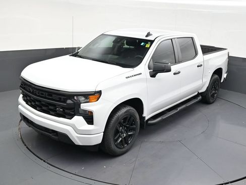 Used 2024 Chevrolet Silverado 1500 Custom RWD image 11