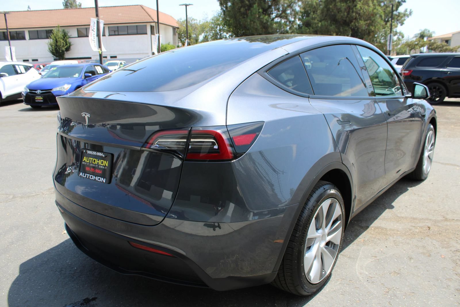 Used 2023 Tesla Model Y Long Range AWD/4WD image 33