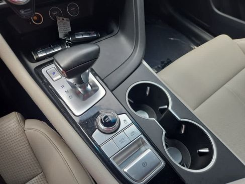 Used 2023 Genesis G70 2.0T AWD/4WD image 23