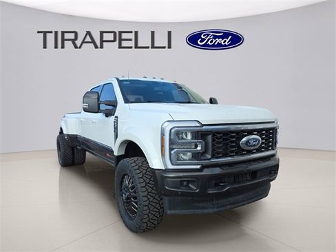 Used 2025 Ford F450 King Ranch w/ FX4 Off-Road Package image 5
