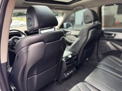 Used 2023 Acura MDX SH-AWD w/ Technology Package image 21