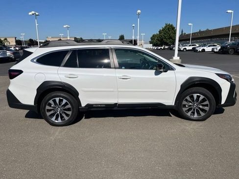 Used 2025 Subaru Outback Limited w/ Popular Package #2 AWD/4WD image 4