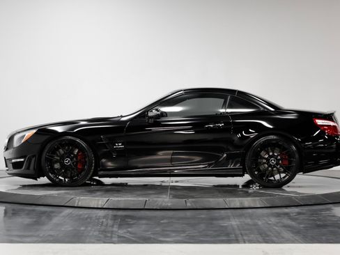 Used 2015 Mercedes-Benz SL 63 AMG w/ Driver Assistance Package image 18