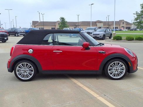 Used 2024 MINI Cooper S image 8