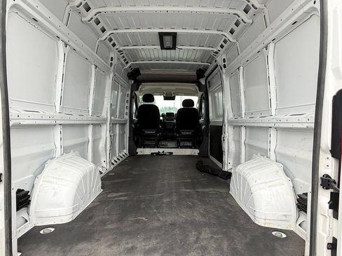 Used 2025 RAM ProMaster 2500 w/ Convenience Group FWD image 27