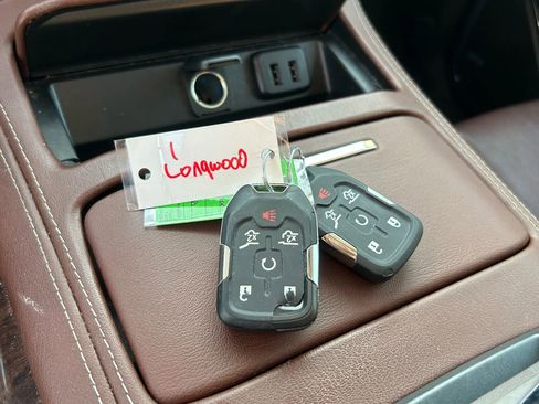 Used 2016 Chevrolet Suburban LTZ image 26