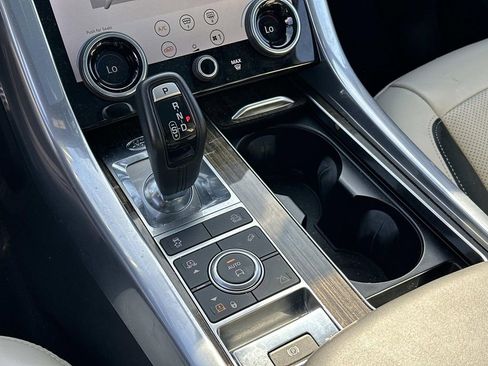Used 2022 Land Rover Range Rover Sport HSE Dynamic image 14
