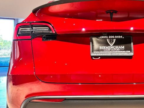 Used 2024 Tesla Model Y Long Range image 15