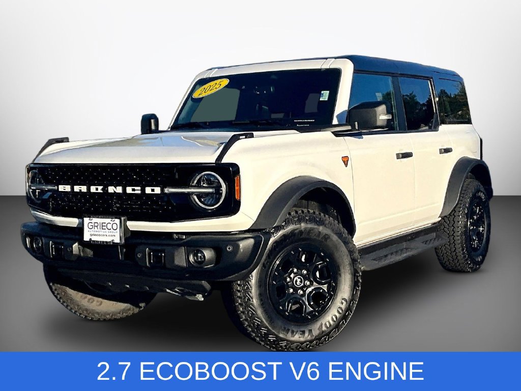 Used 2025 Ford Bronco Badlands AWD/4WD image 3