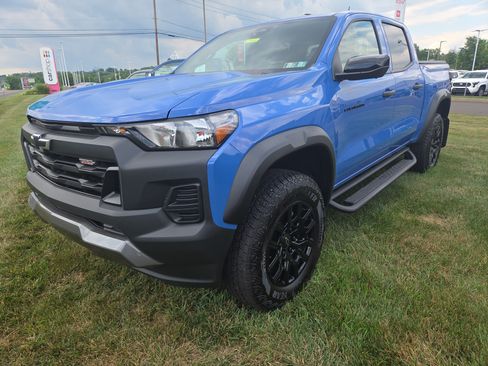 Used 2026 Chevrolet Colorado Trail Boss AWD/4WD image 7