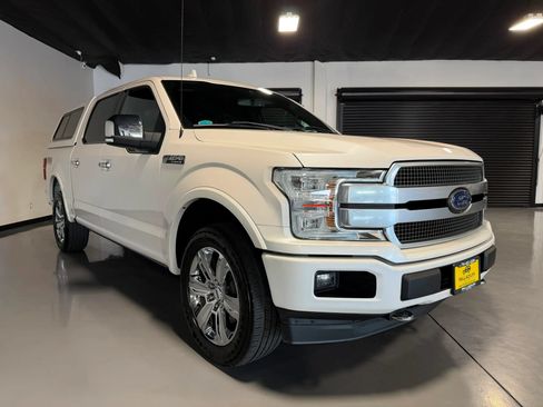 Used 2018 Ford F150 Platinum w/ Equipment Group 701A Luxury AWD/4WD image 4