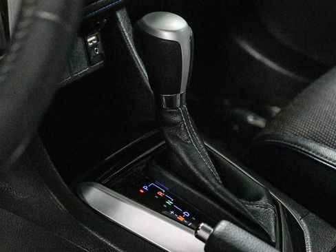 Certified 2018 Toyota Corolla SE w/ Carpet Mat Package (TMS) FWD image 21