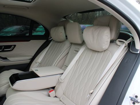 Used 2024 Mercedes-Benz S 63 AMG S image 21