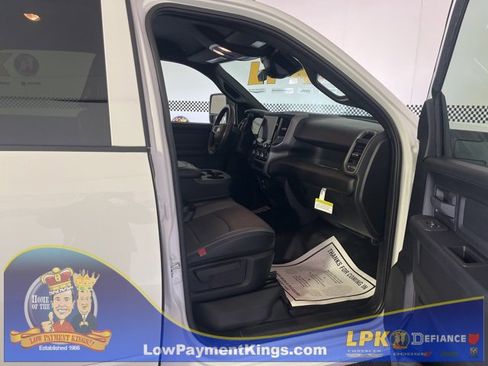 Used 2025 RAM 2500 Tradesman w/ Chrome Appearance Group image 29