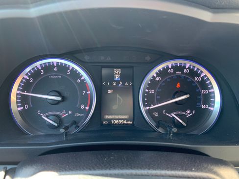 Used 2016 Toyota Highlander XLE AWD/4WD image 16