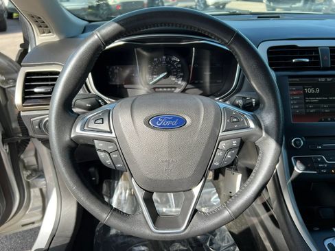 Used 2016 Ford Fusion SE w/ Equipment Group 202A FWD image 15