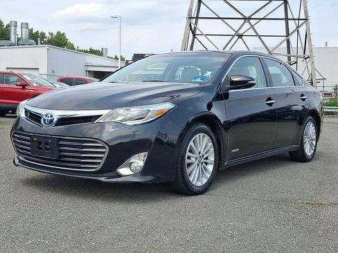 Used 2014 Toyota Avalon Limited FWD image 1