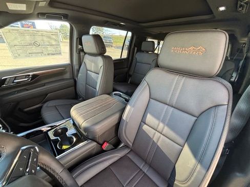 New 2026 Chevrolet Suburban High Country w/ Sun And Tow Package AWD/4WD image 11