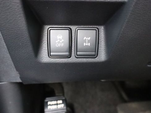 Used 2023 Nissan Frontier PRO-4X w/ Pro Convenience Package AWD/4WD image 22