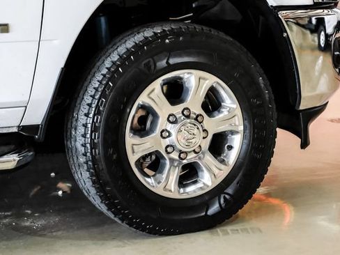 Used 2024 RAM 2500 Big Horn w/ Off Road Package AWD/4WD image 46